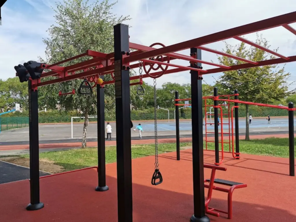 station de cross fit dans un parc