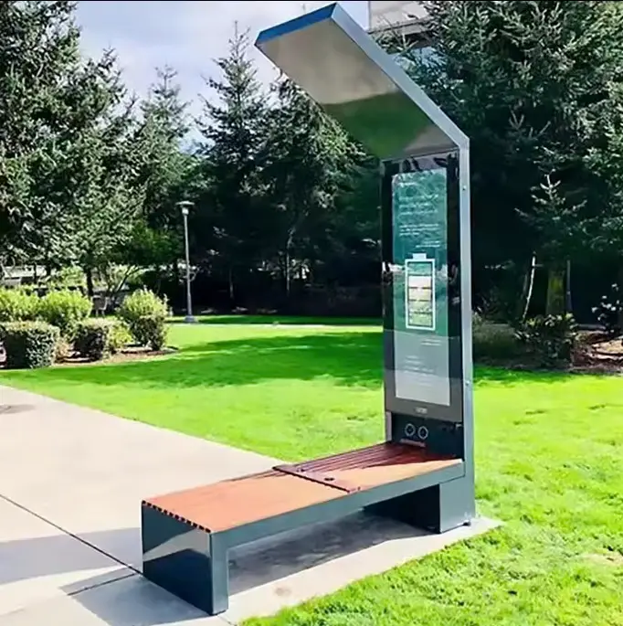 banc connecté avec un écran dans un parc.